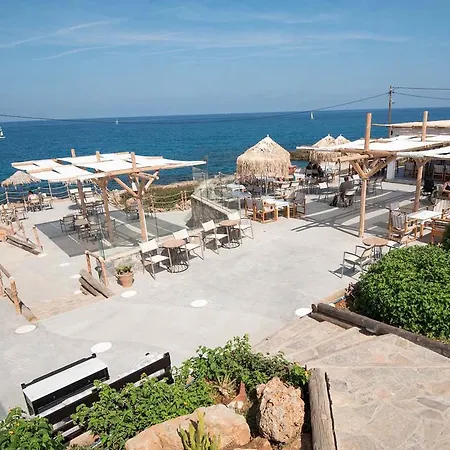 Bay Szálloda 4*