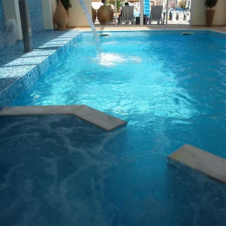 Bay Szálloda 4*